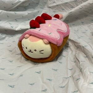Anirollz Cat Strawberry Cake Plush